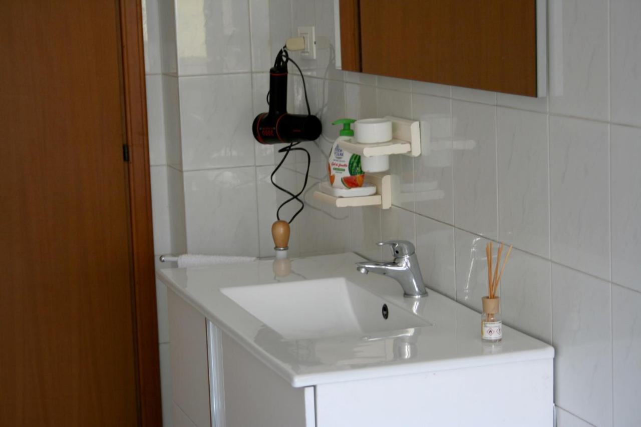 2 Bedrooms Appartement At Pescara 300 M Away From The Beach With Balcony And Wifi Eksteriør bilde