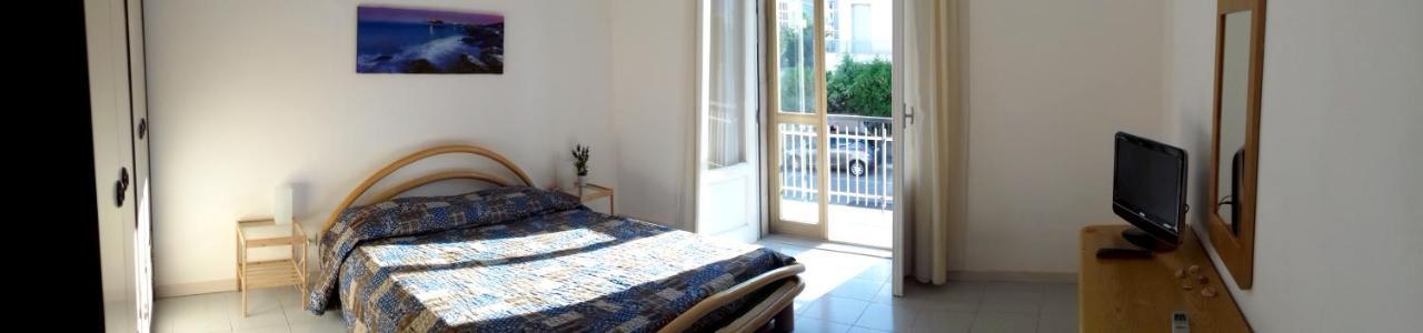 2 Bedrooms Appartement At Pescara 300 M Away From The Beach With Balcony And Wifi Eksteriør bilde