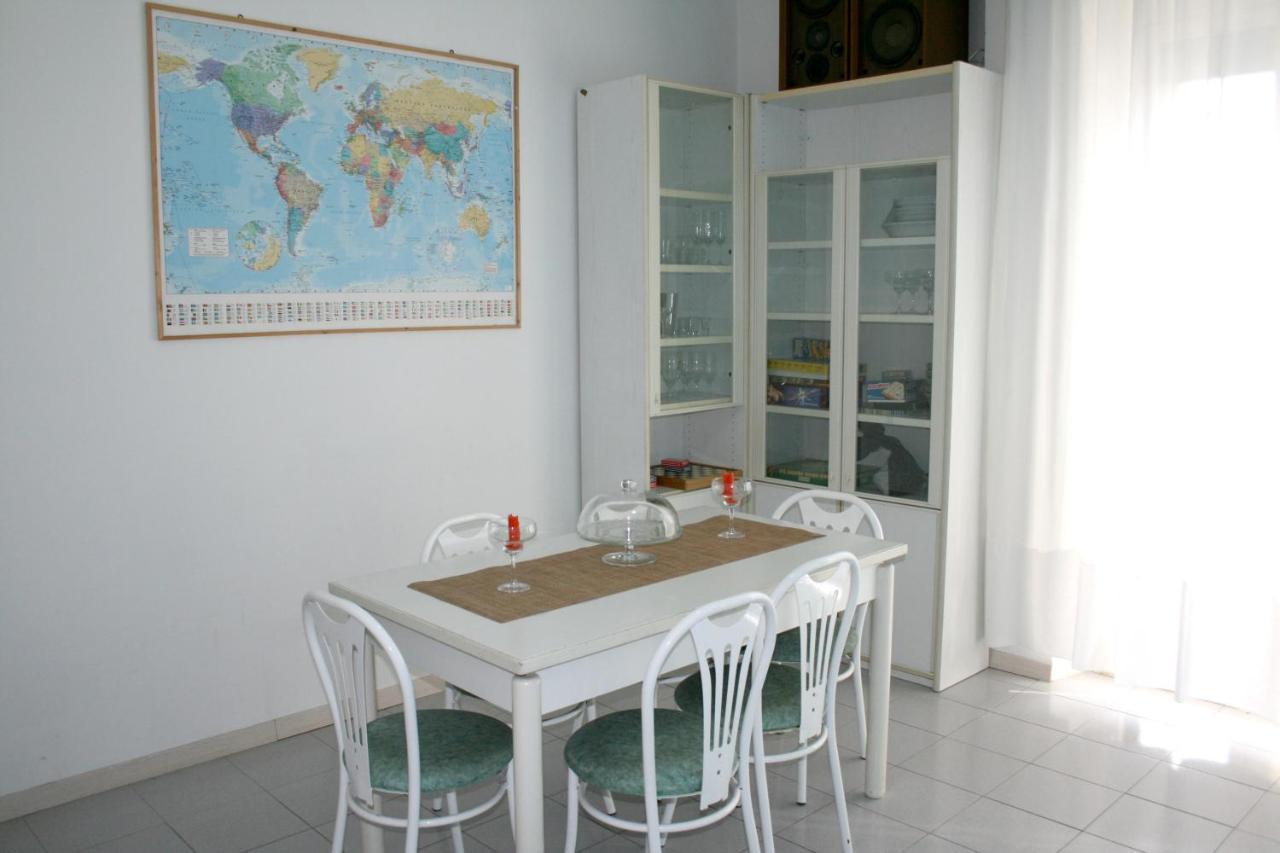2 Bedrooms Appartement At Pescara 300 M Away From The Beach With Balcony And Wifi Eksteriør bilde