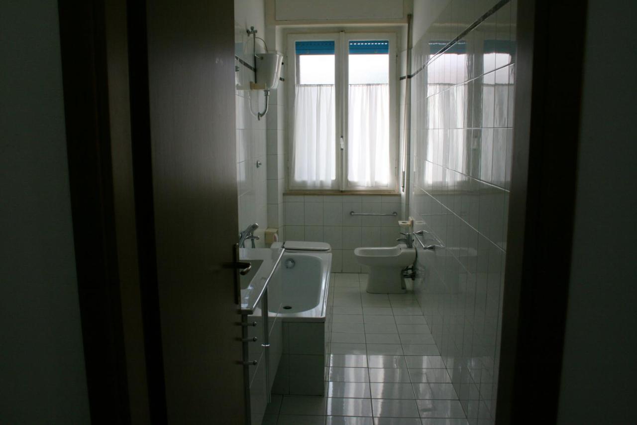 2 Bedrooms Appartement At Pescara 300 M Away From The Beach With Balcony And Wifi Eksteriør bilde