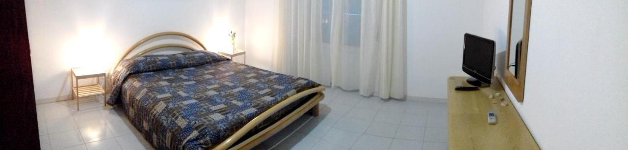 2 Bedrooms Appartement At Pescara 300 M Away From The Beach With Balcony And Wifi Eksteriør bilde