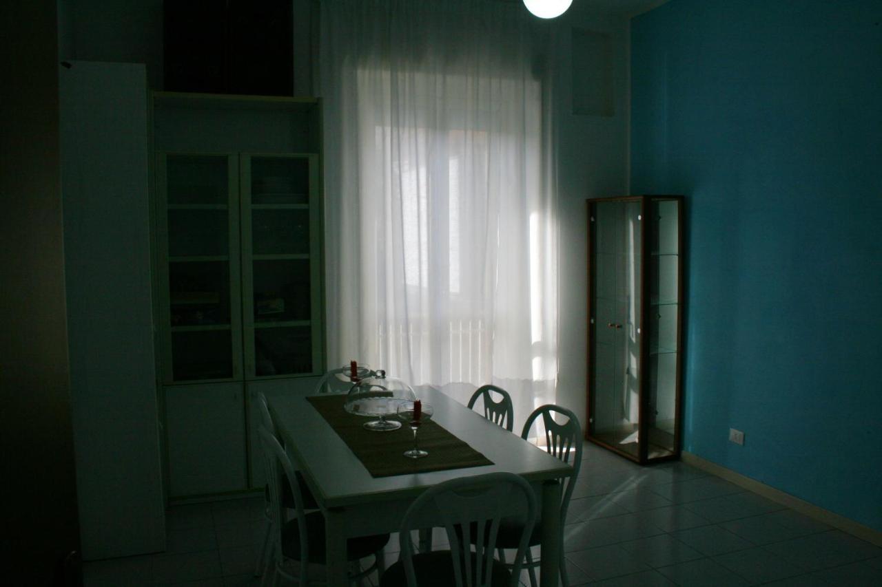 2 Bedrooms Appartement At Pescara 300 M Away From The Beach With Balcony And Wifi Eksteriør bilde