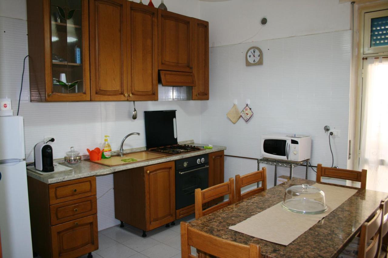 2 Bedrooms Appartement At Pescara 300 M Away From The Beach With Balcony And Wifi Eksteriør bilde