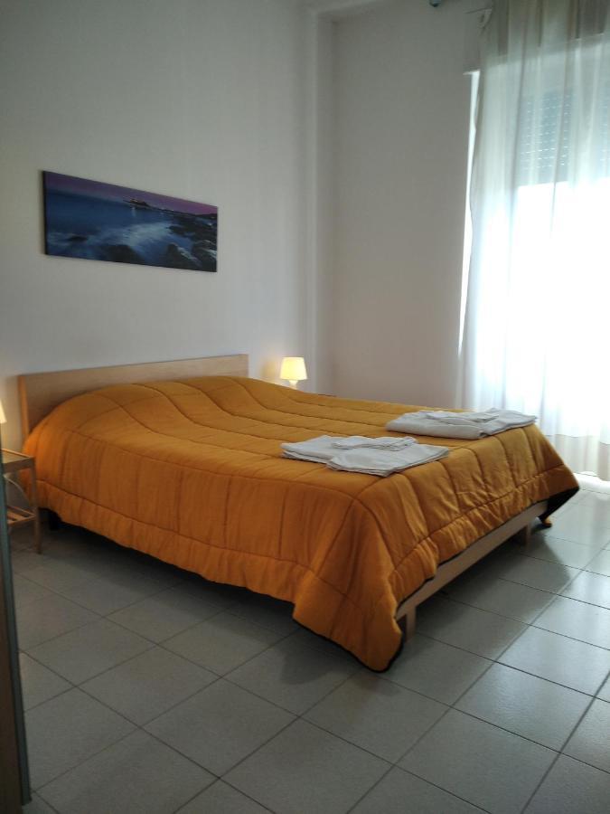 2 Bedrooms Appartement At Pescara 300 M Away From The Beach With Balcony And Wifi Eksteriør bilde