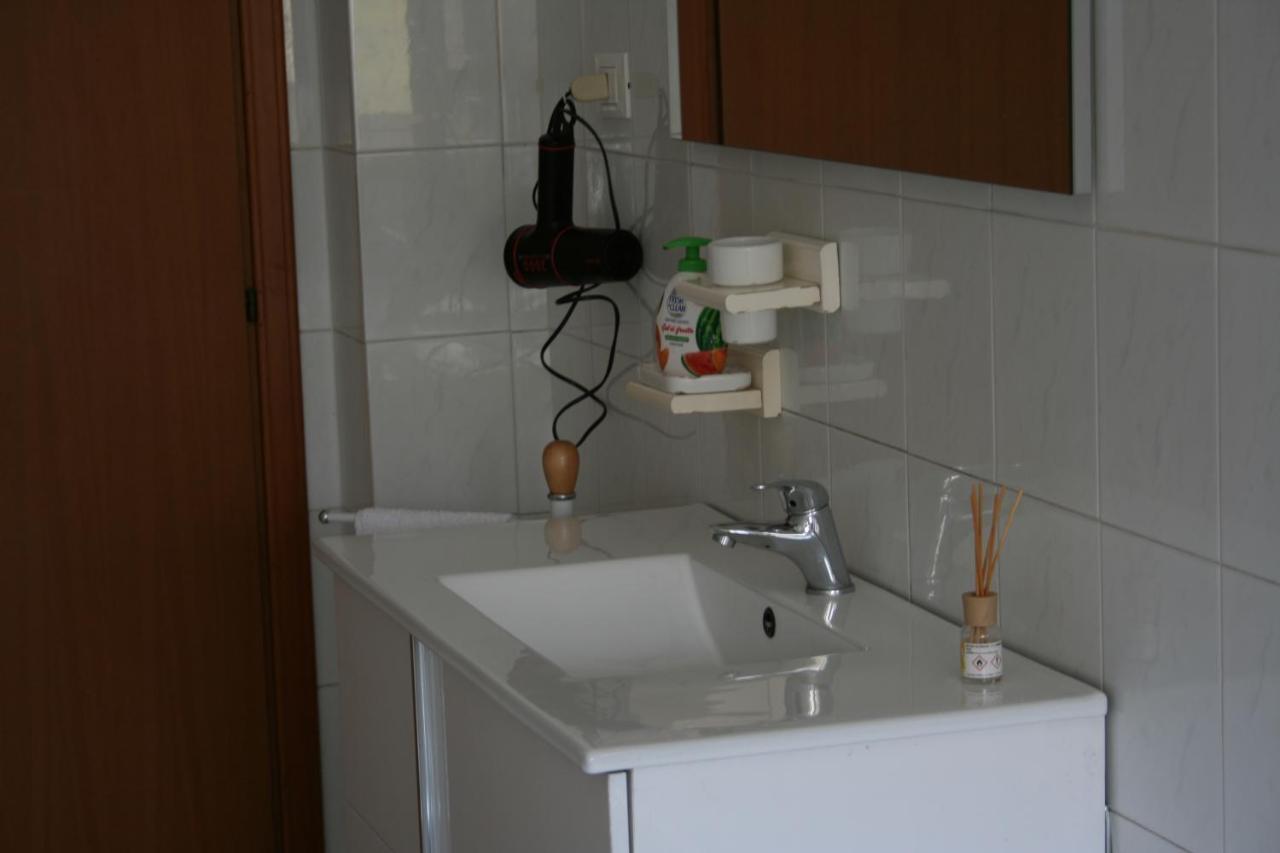 2 Bedrooms Appartement At Pescara 300 M Away From The Beach With Balcony And Wifi Eksteriør bilde