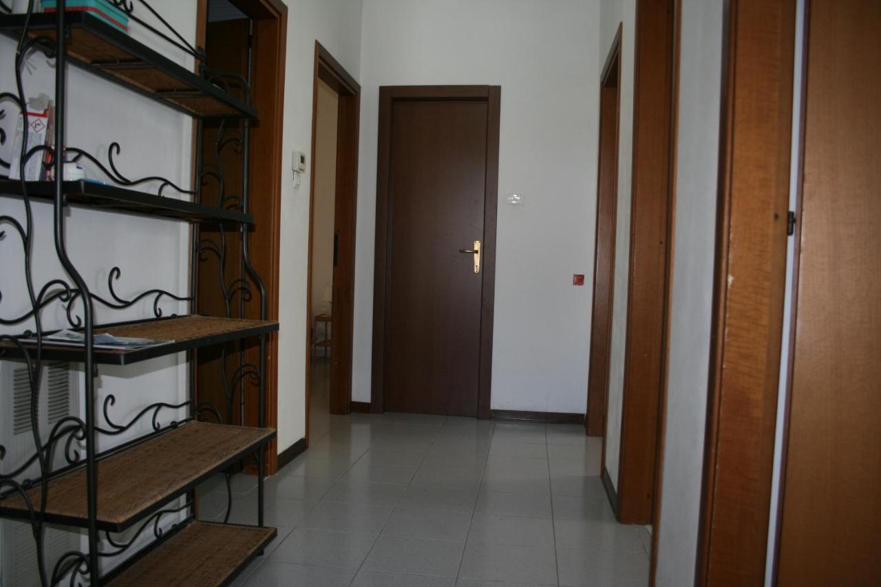 2 Bedrooms Appartement At Pescara 300 M Away From The Beach With Balcony And Wifi Eksteriør bilde